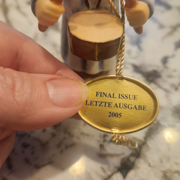 Goebel Heavenly Angel Set - Picture 3 of 11